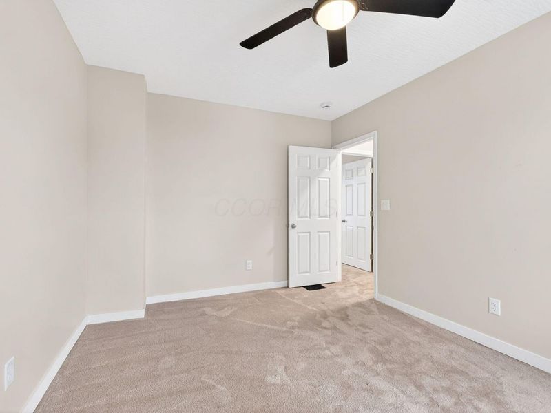 100 W Poplar Avenue, Newark, OH 43055 Photo 25