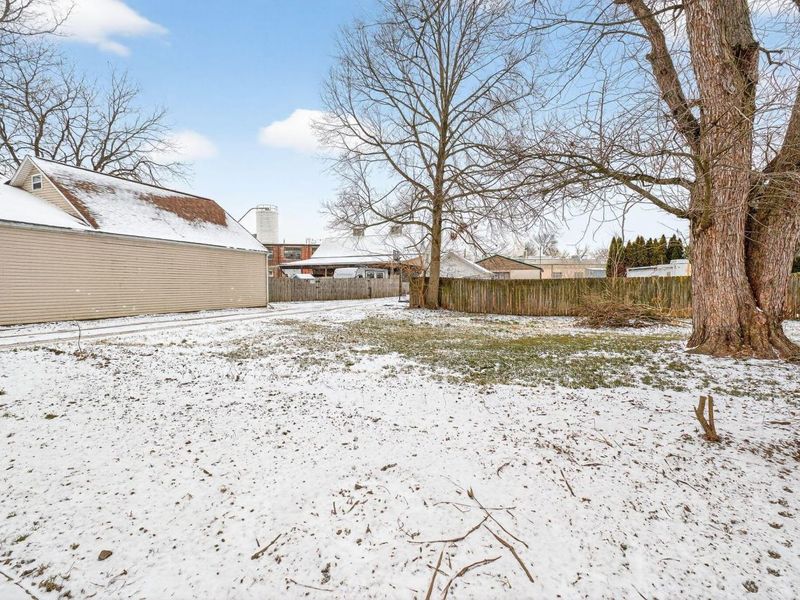 100 W Poplar Avenue, Newark, OH 43055 Photo 27