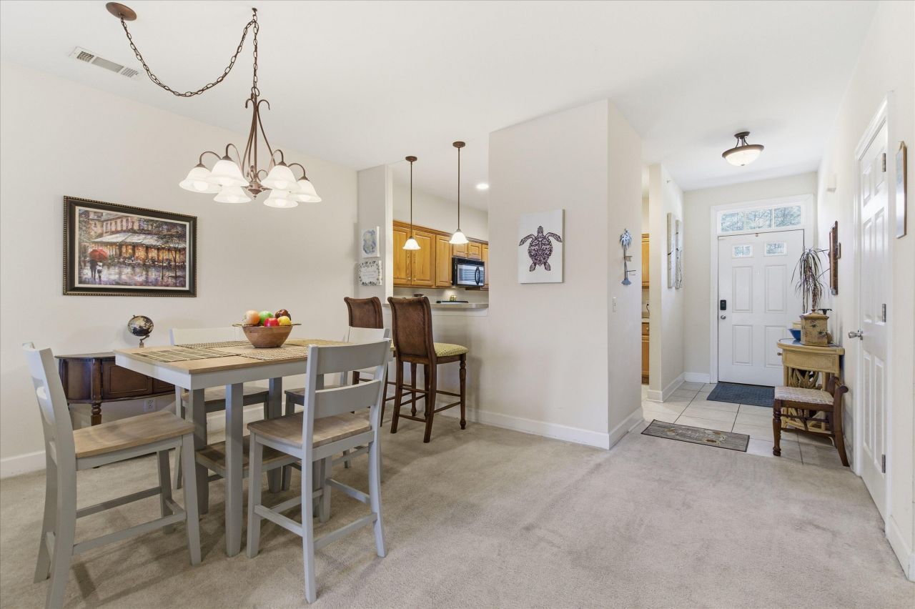 125 Ballard Lane Photo 15