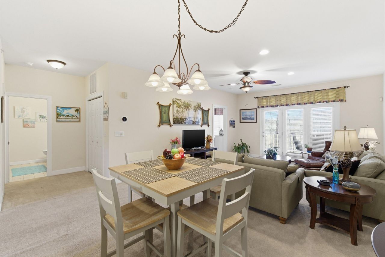 125 Ballard Lane Photo 16