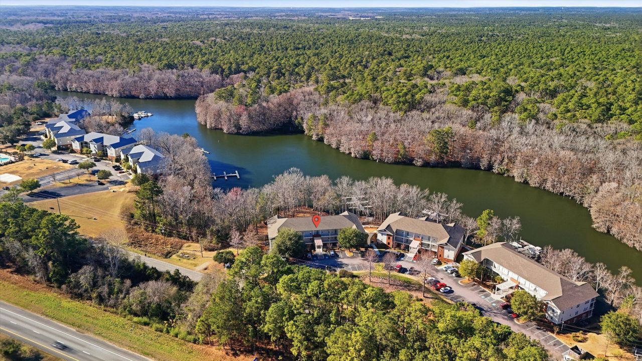 125 Ballard Lane Photo 35