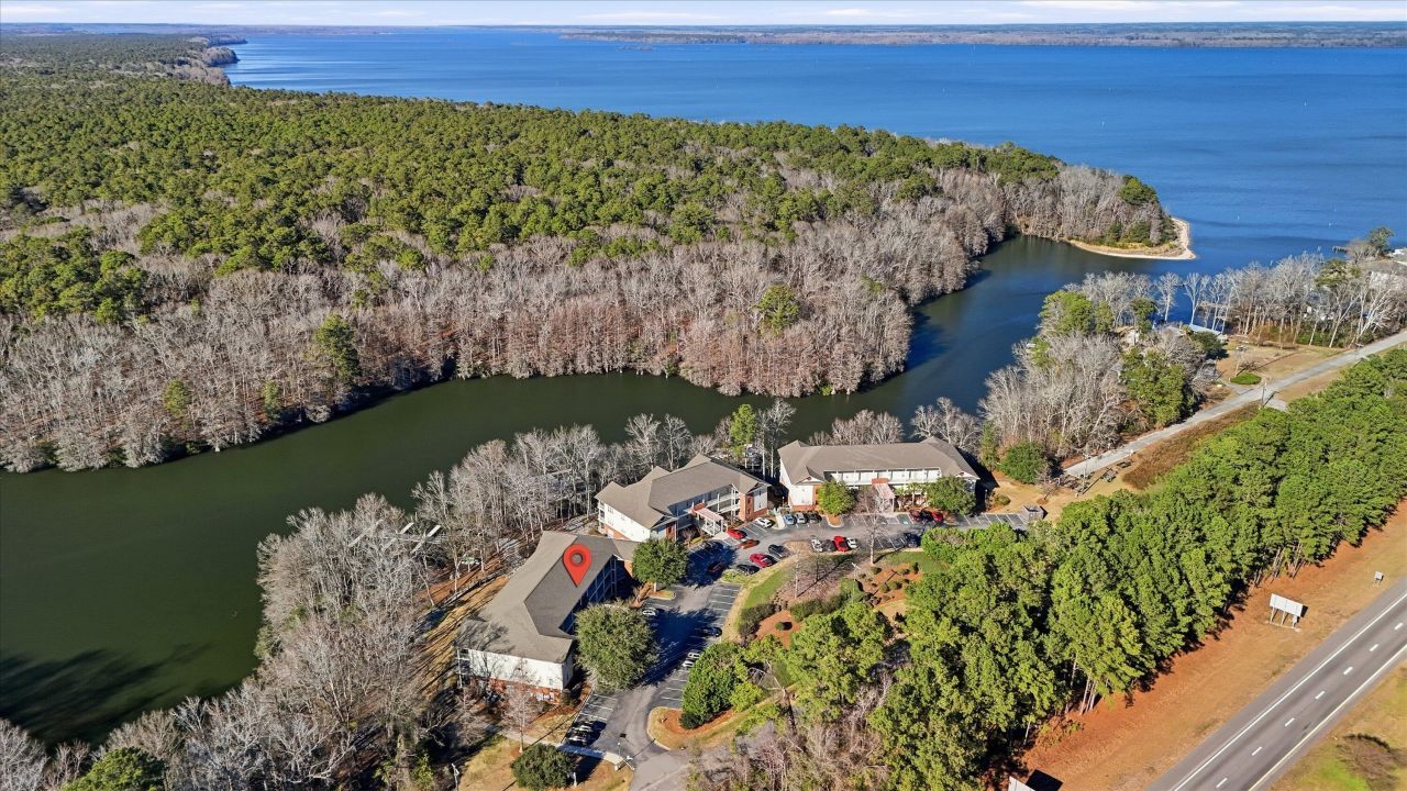 125 Ballard Lane Photo 44