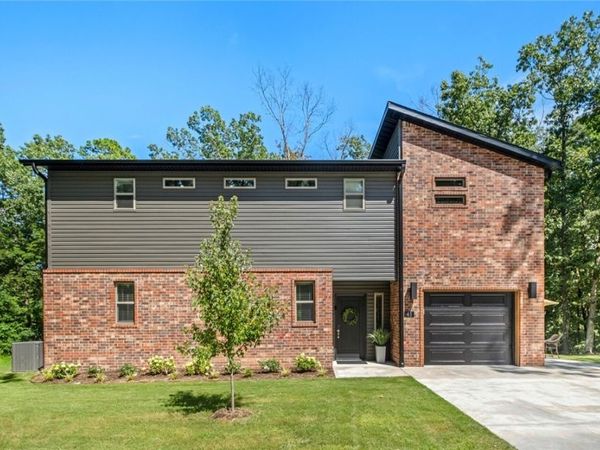 43 Saint Austell Drive, Bella Vista, AR 72714