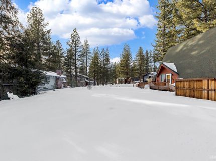 2913 Lakewood Circle, South Lake Tahoe, CA 96150 Photo