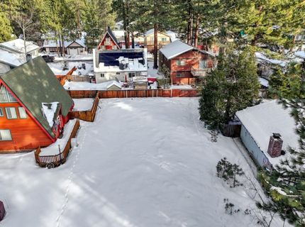 2913 Lakewood Circle, South Lake Tahoe, CA 96150 Photo