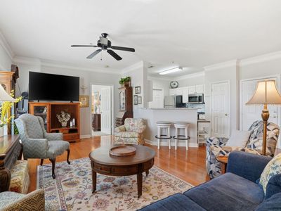 1533 Cambridge Lakes Drive, Unit 203d, Mount Pleasant, SC 29464