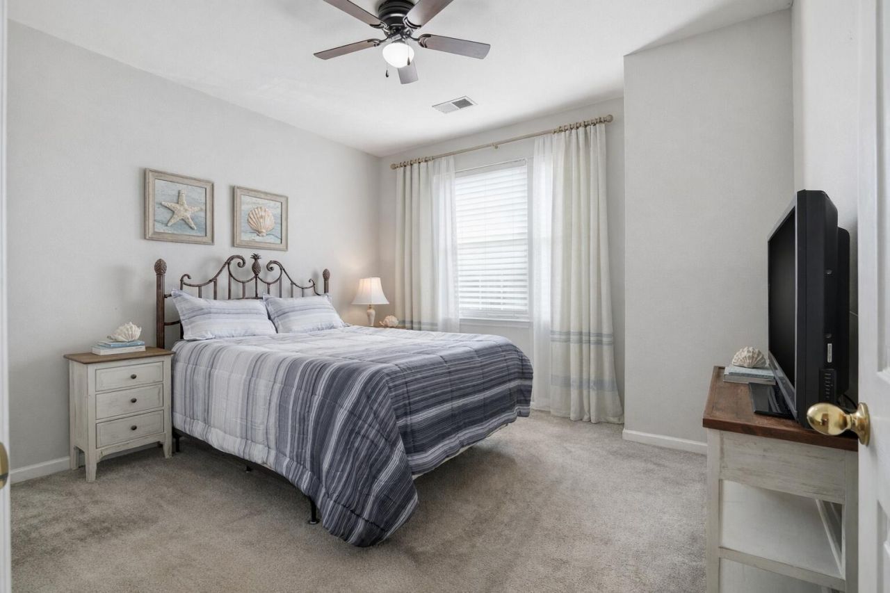 1533 Cambridge Lakes Drive Photo 11