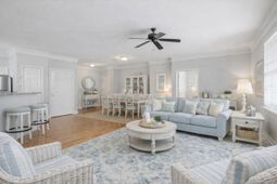 1533 Cambridge Lakes Drive photo 4