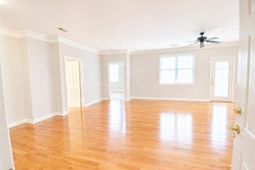 1533 Cambridge Lakes Drive photo 4