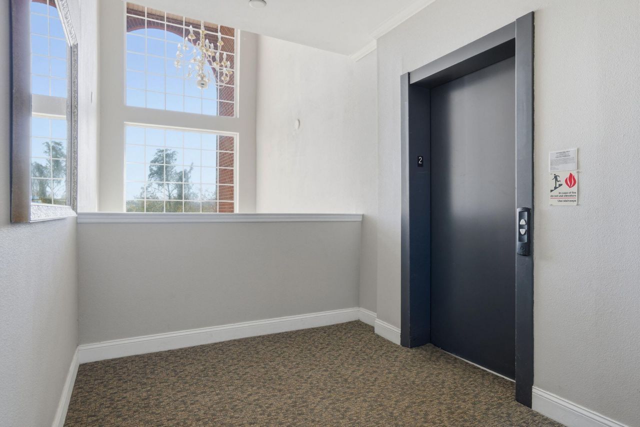 1533 Cambridge Lakes Drive Photo 23