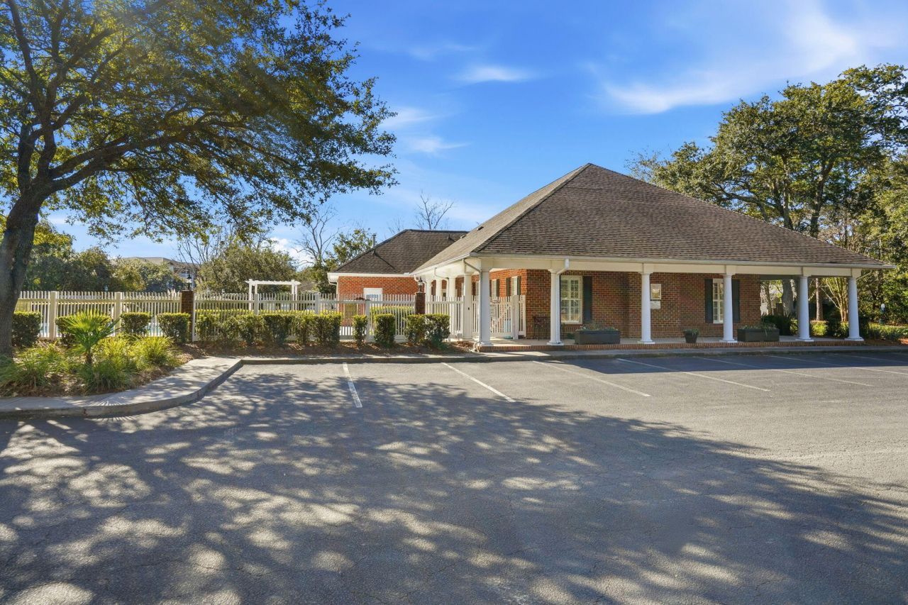 1533 Cambridge Lakes Drive Photo 25