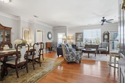 1533 Cambridge Lakes Drive photo 4