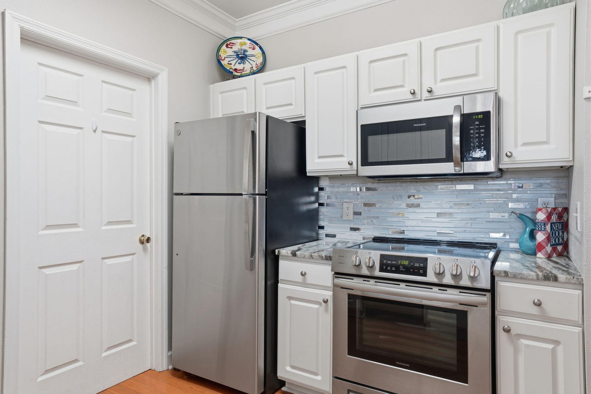 1533 Cambridge Lakes Drive Photo 4