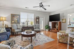 1533 Cambridge Lakes Drive photo 4