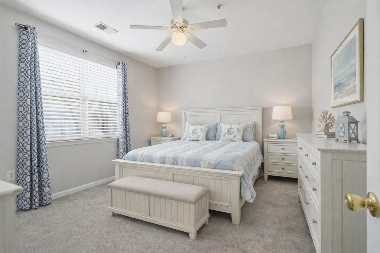 1533 Cambridge Lakes Drive Photo 9