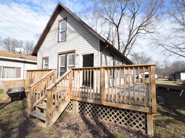 1717 Crocker Street, Chesterton, IN 46304