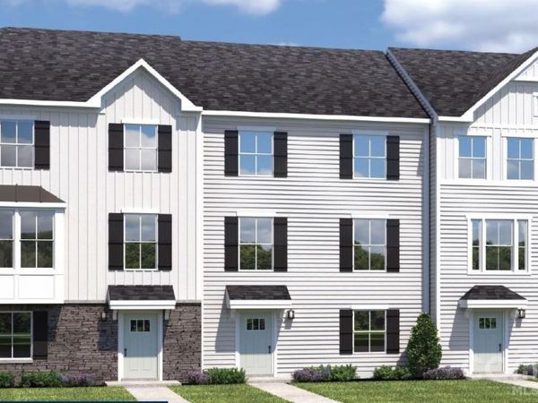 7018 Yorkshire Place Way, Charlotte, NC 28278