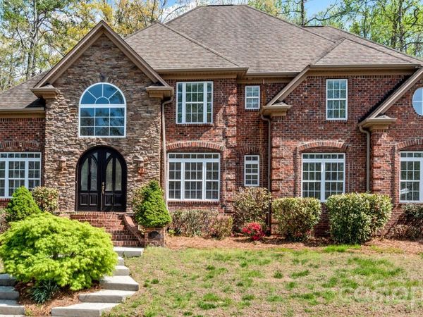 1391 Somerset Cove Drive , Winston Salem, NC 27103