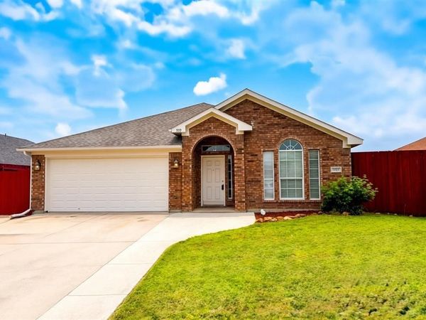 959 Heather Street, Burleson, TX 76028