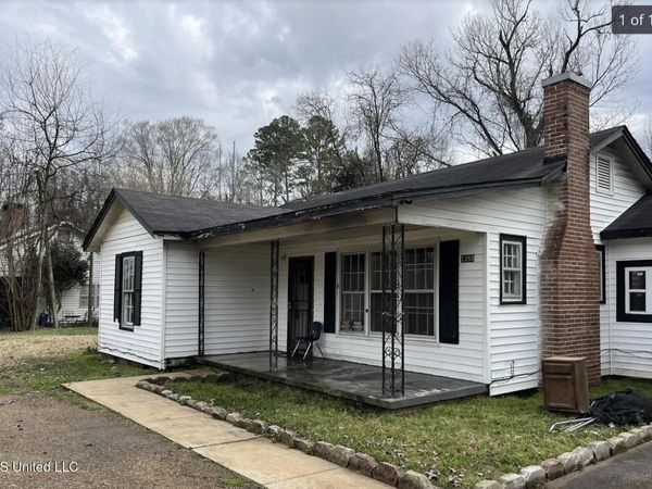 1289 South Street, Grenada, MS 38901
