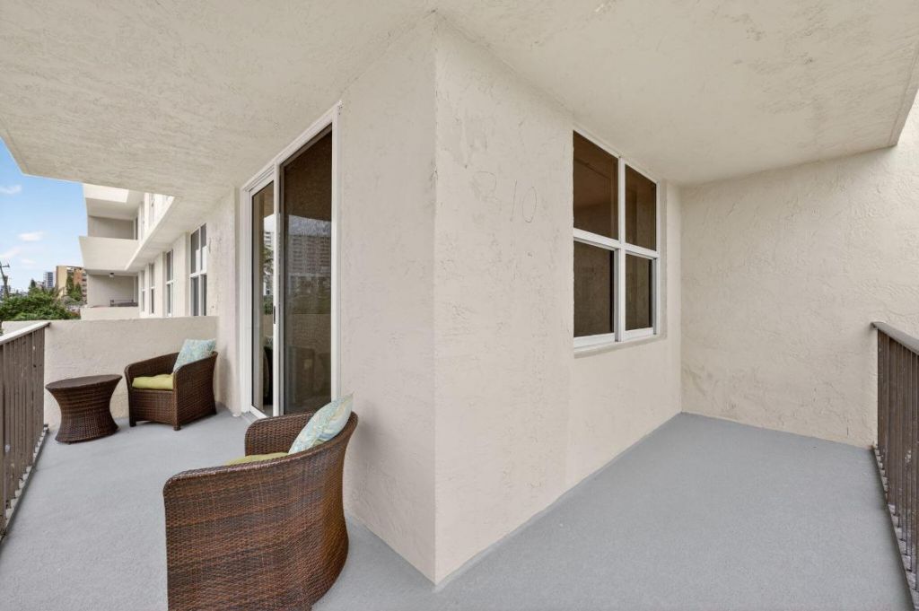 1009 N Ocean Boulevard, Unit 312, Pompano Beach, FL 33062 Photo