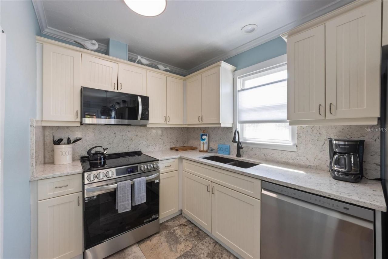 110 Oak Avenue, Unit A, Anna Maria, FL 34216 Photo