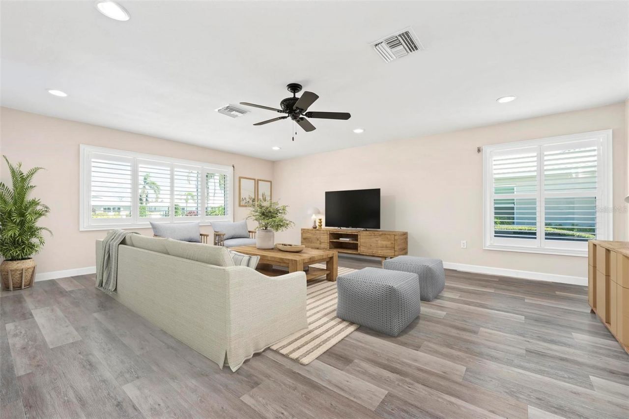 6902 8th Avenue W, Bradenton, FL 34209 Photo