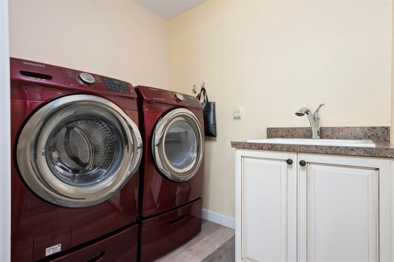 6902 8th Avenue W, Bradenton, FL 34209 Photo