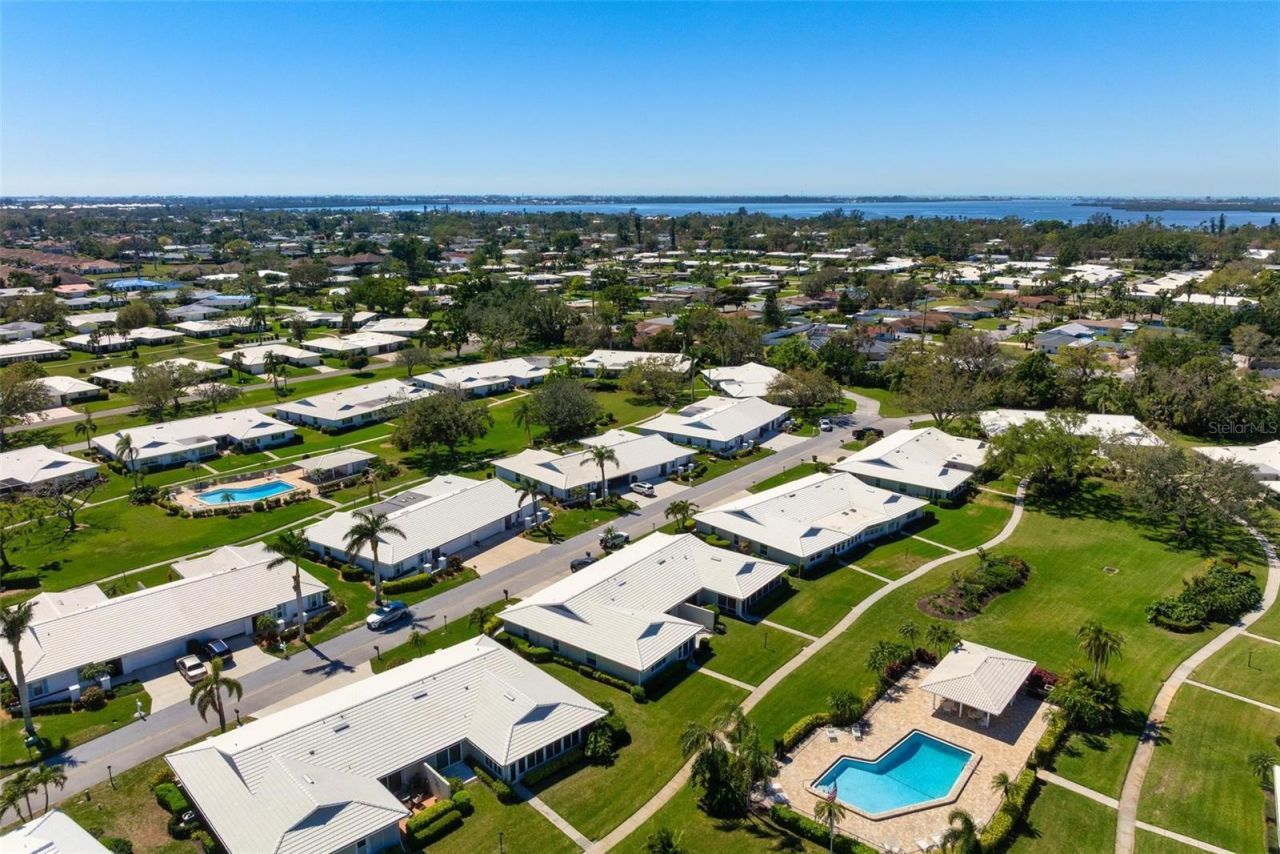 6902 8th Avenue W, Bradenton, FL 34209 Photo