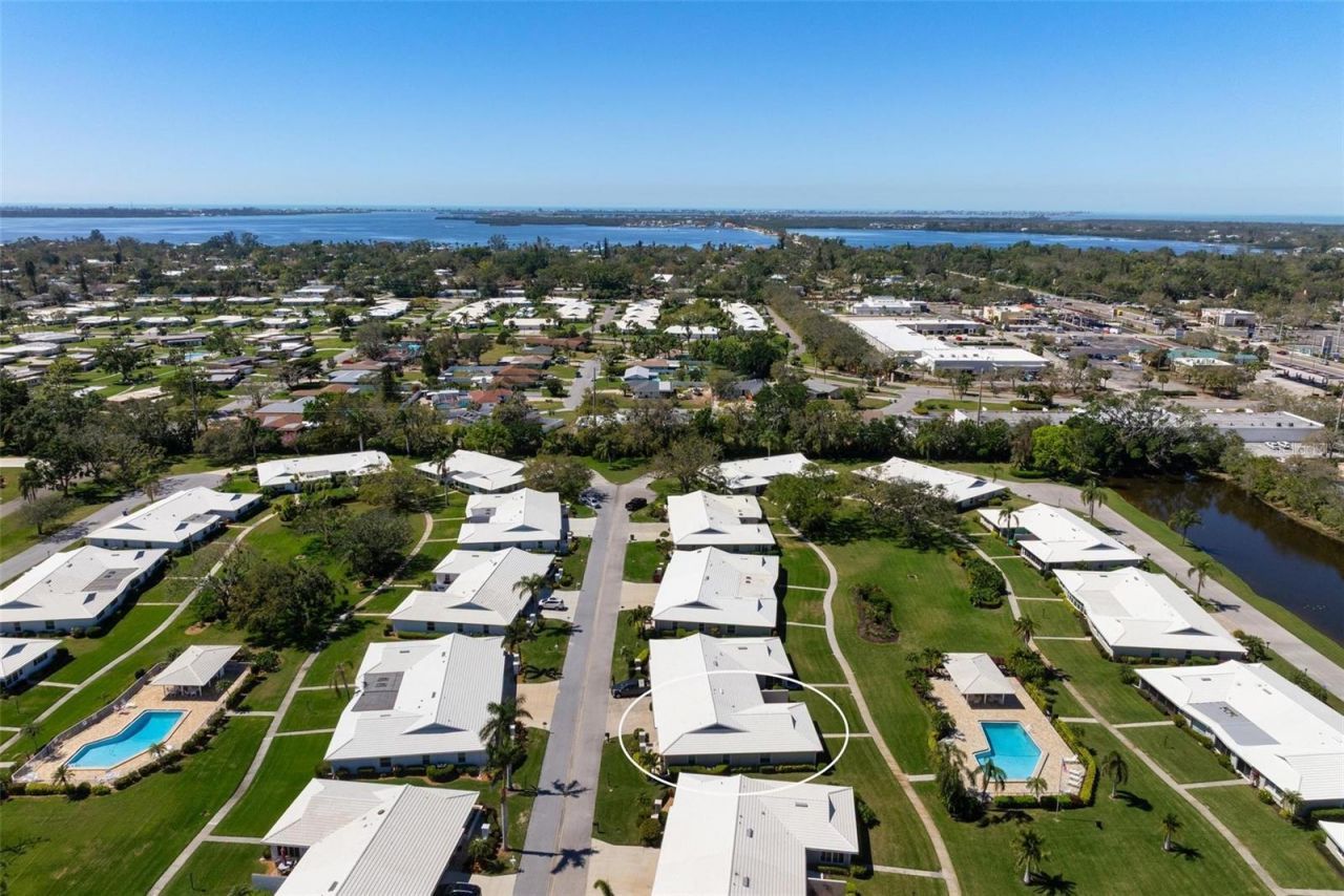 6902 8th Avenue W, Bradenton, FL 34209 Photo