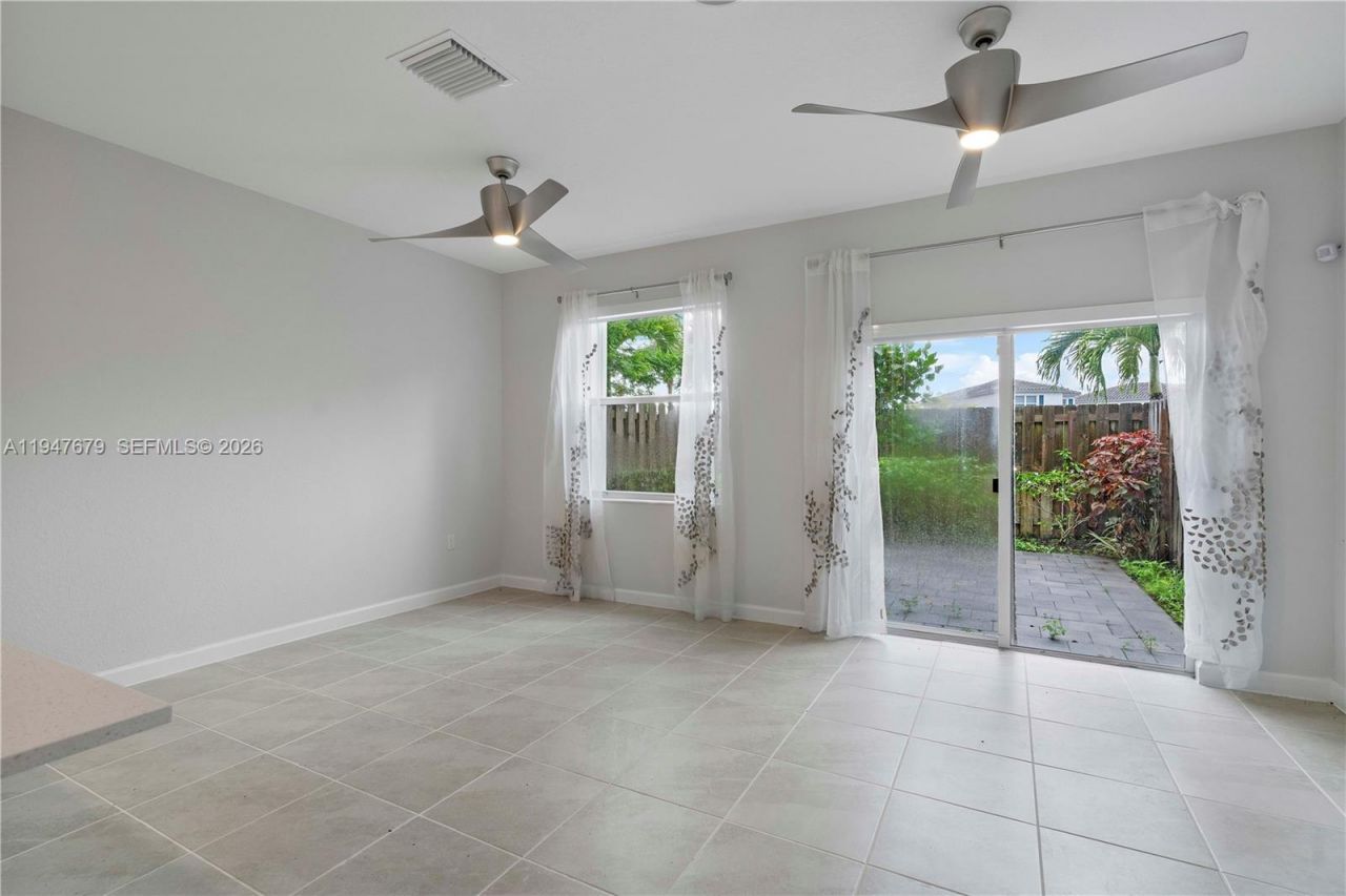 2747 SE 15th St , Homestead, FL 33035 Photo