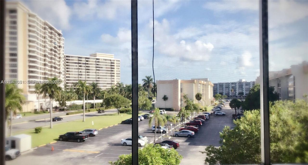 801 Three Islands Blvd, Unit 411, Hallandale Beach, FL 33009 Photo