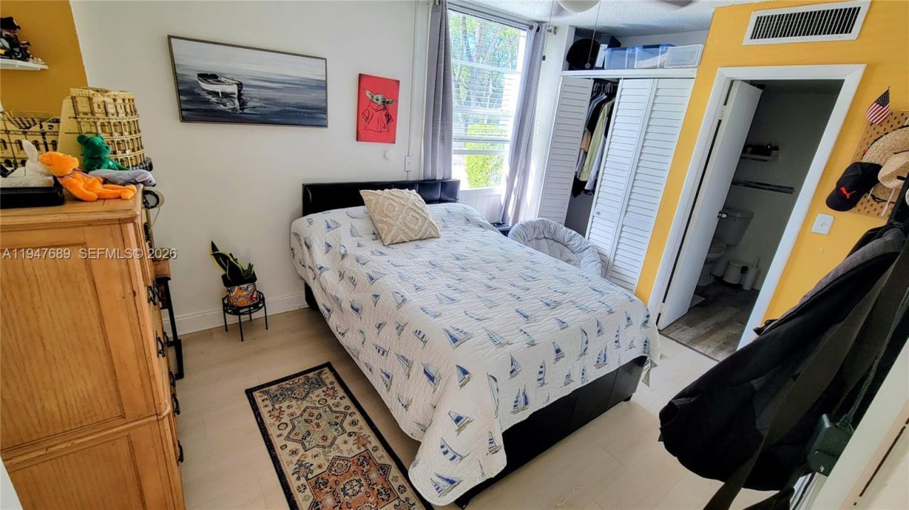 3101 N Country Club Dr, Unit 101, Aventura, FL 33180 Photo