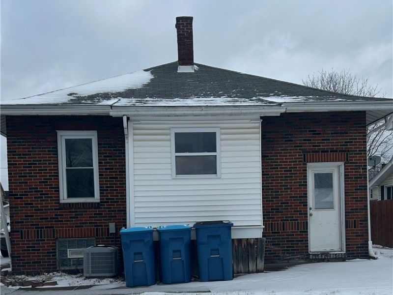 15 Katherine Street, Struthers, OH 44471 Photo 3