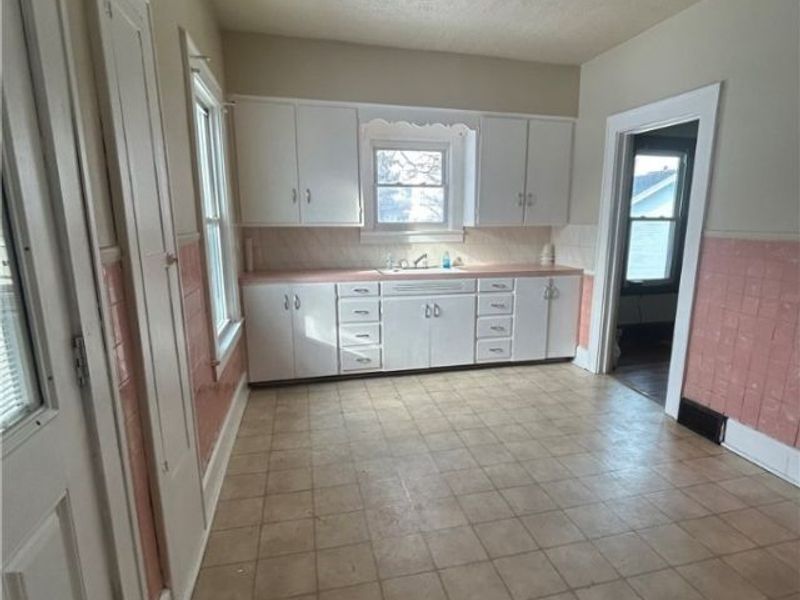 15 Katherine Street, Struthers, OH 44471 Photo 8