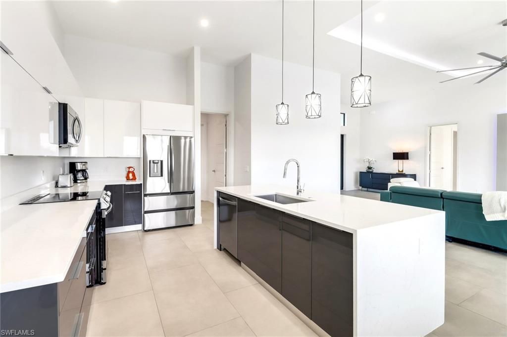 104 NE 6th St , Cape Coral, FL 33909 Photo