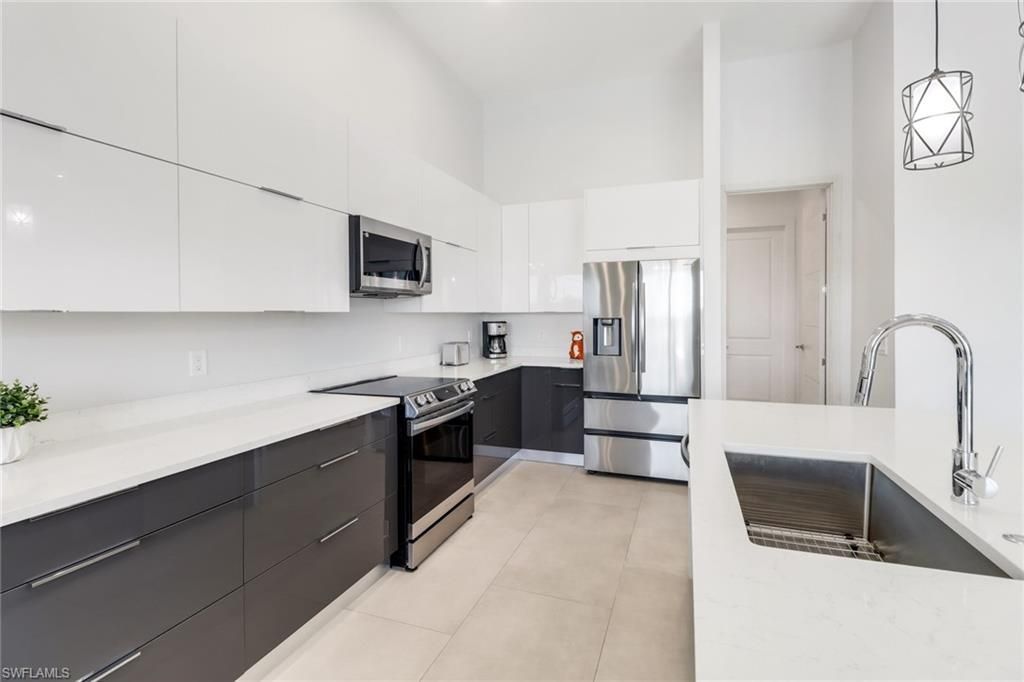 104 NE 6th St , Cape Coral, FL 33909 Photo