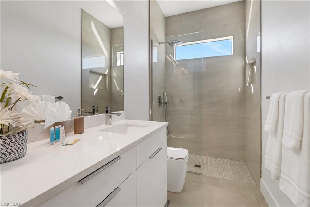 104 NE 6th St , Cape Coral, FL 33909 Photo