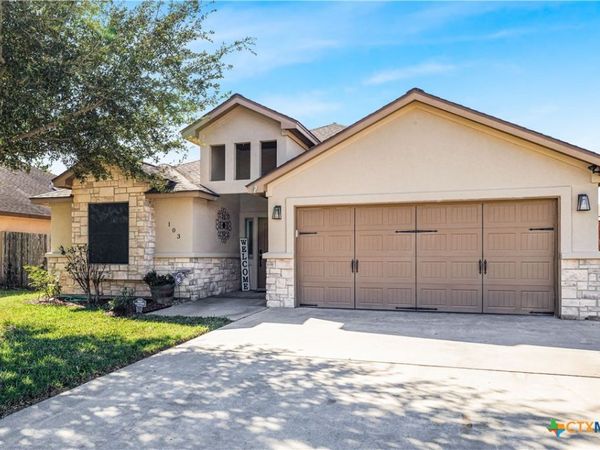 103 Gabbiano Court , Victoria, TX 77904