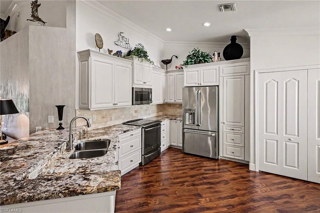 9341 Spring Run Blvd, Unit 3108, Estero, FL 34135 Photo