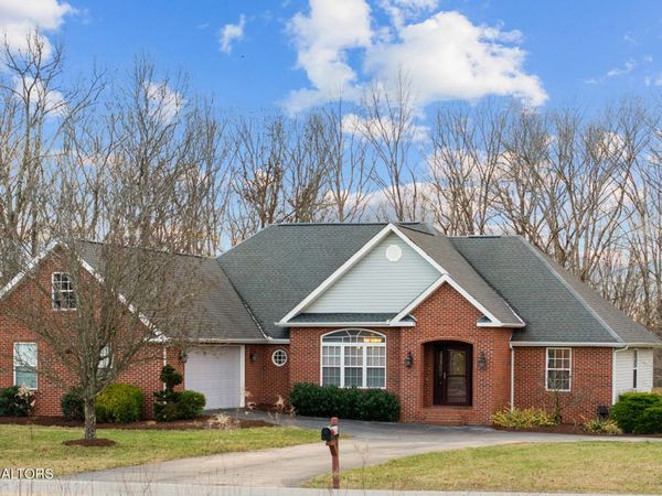 1378 POW Camp Rd, Crossville, TN 38572