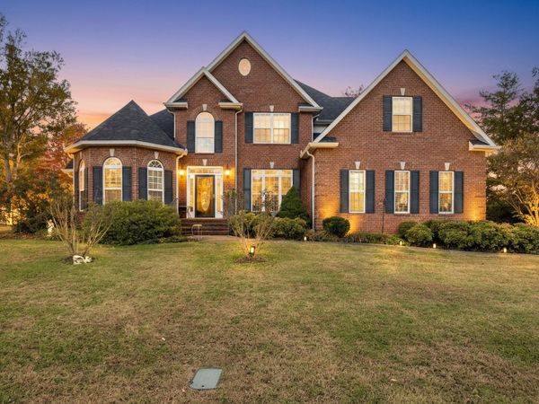 2322 Garrison Cv, Murfreesboro, TN 37130