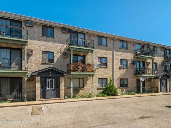 2016 N Harlem Avenue, Unit 11W, Elmwood Park, IL 60707