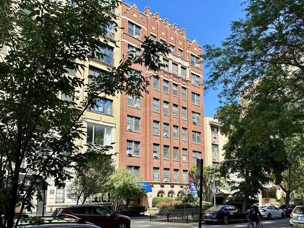 434 W Wellington Avenue, Unit 209, Chicago, IL 60657