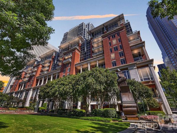 435 S Tryon Street, Unit 703, Charlotte, NC 28202