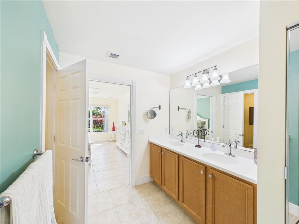 5315 Dominica Street, Vero Beach, FL 32967 Photo