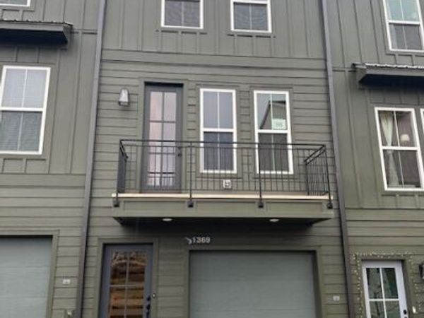 1369 Breezy Circle SE, Unit 98, Atlanta, GA 30315