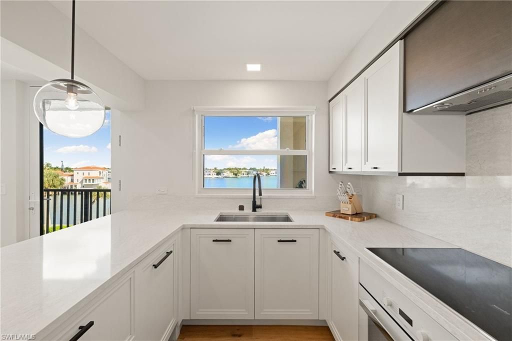 3500 Gulf Shore Blvd N, Unit 406, Naples, FL 34103 Photo