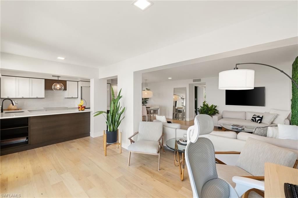 3500 Gulf Shore Blvd N, Unit 406, Naples, FL 34103 Photo