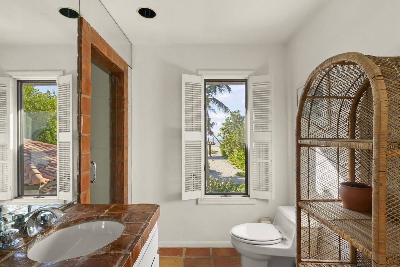 16632 Captiva Dr, Captiva, FL 33924 Photo